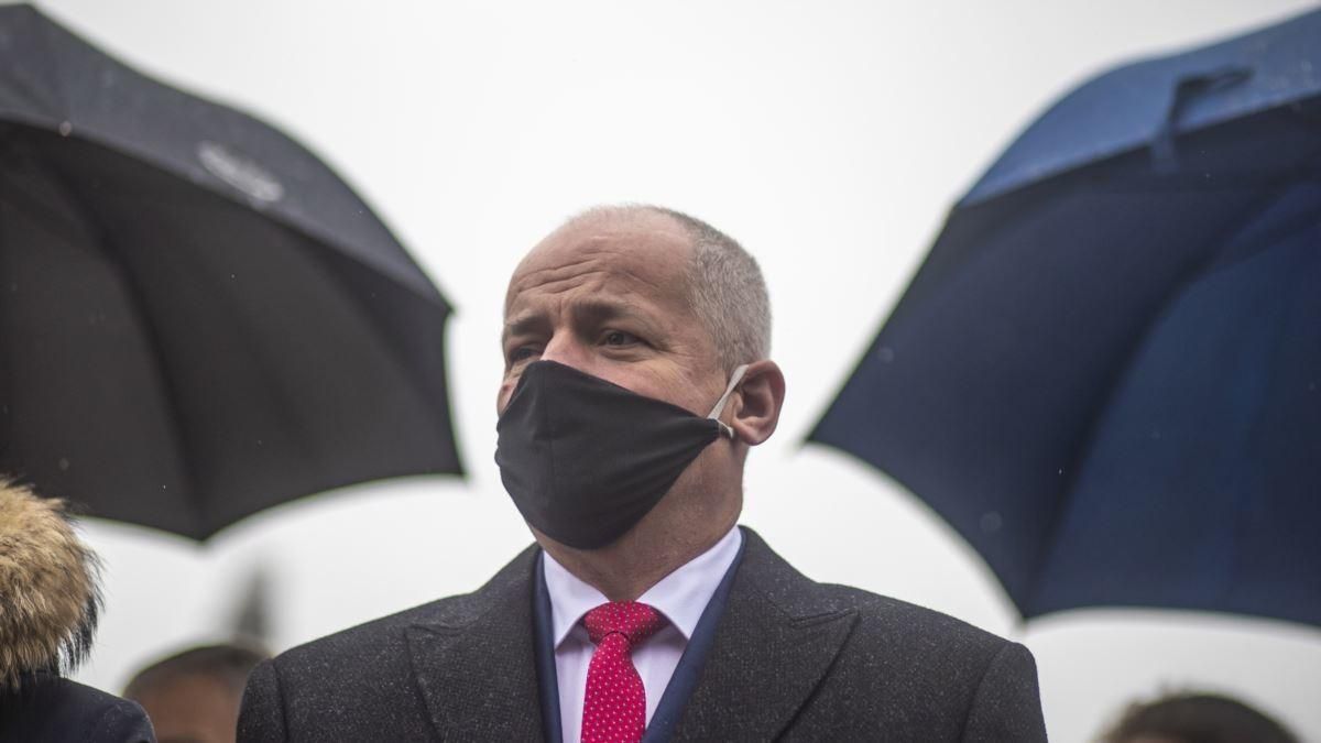 Романа Примулу в Чехии уволили из-за футбольного матча Романа Примулу в Чехии уволили из-за футбольного матча