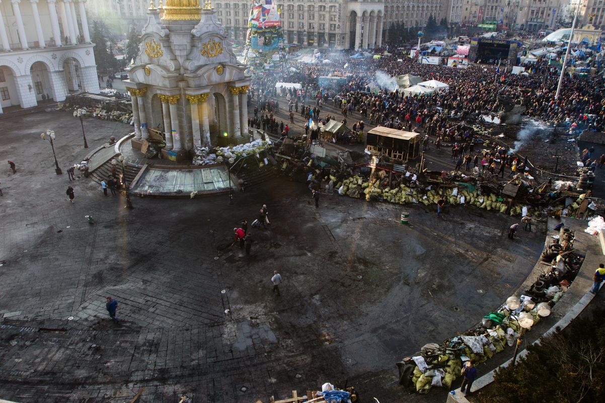 Украинские политики и активисты почтили Героев Небесной Сотни