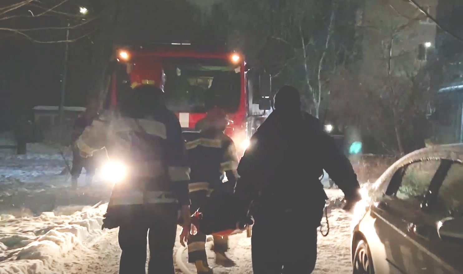В Черкассах пожарные спасли из огня 8 человек