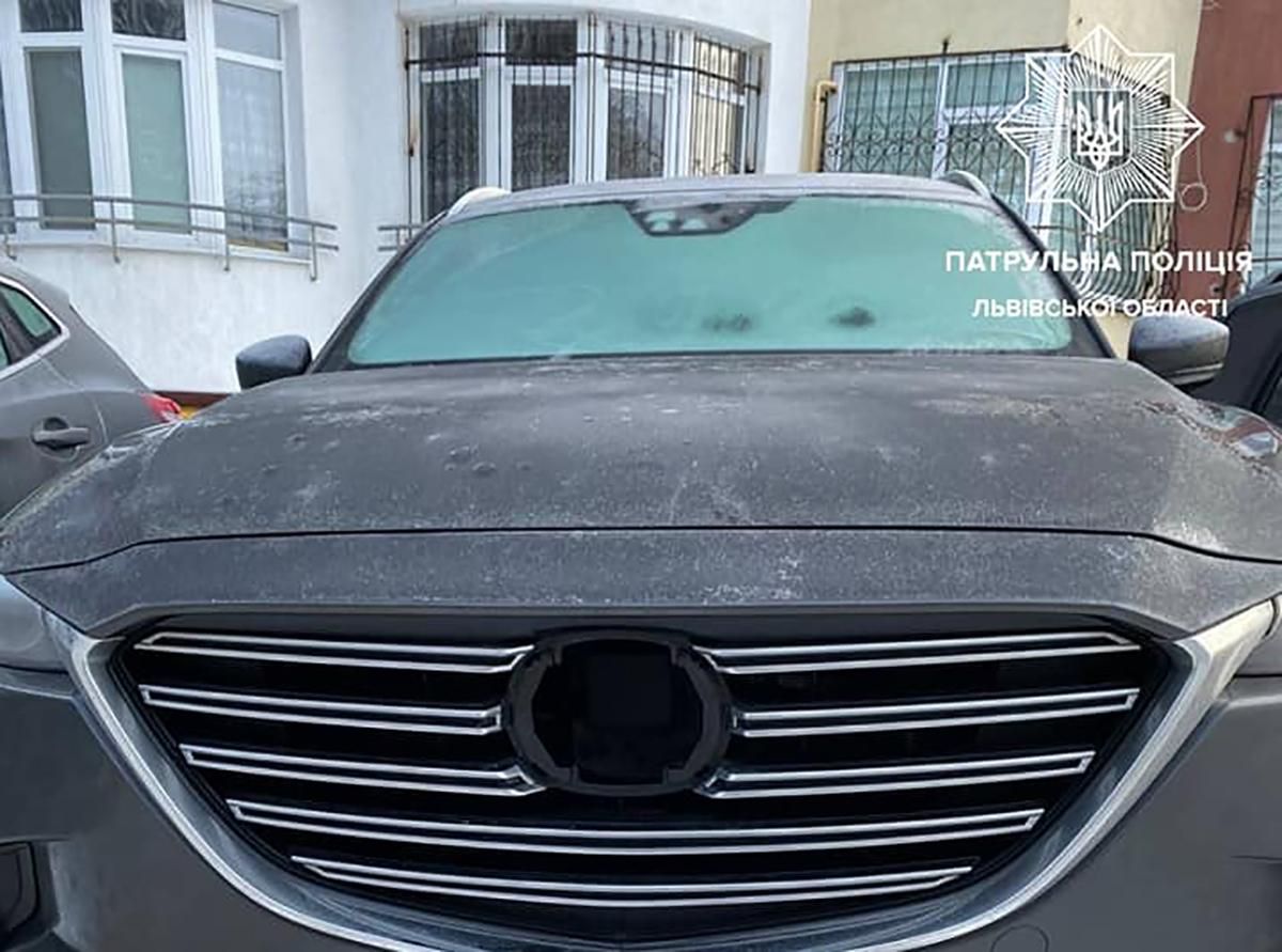 Патрульные задержали с поличным вероятных воров автозапчастей Патрульные задержали с поличным вероятных воров автозапчастей