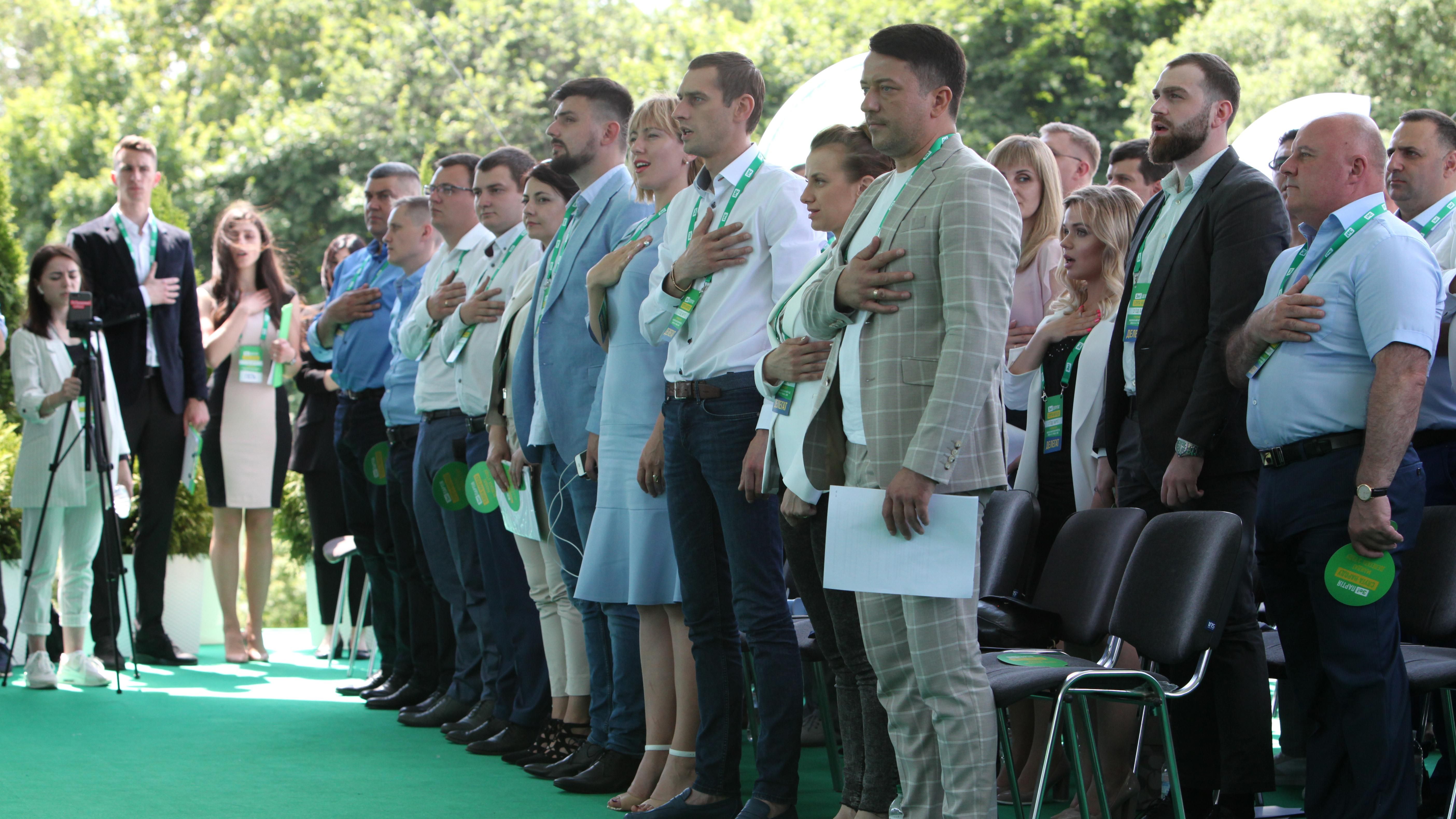 Как патриотизм понимают президент Зеленский и его слуги народа