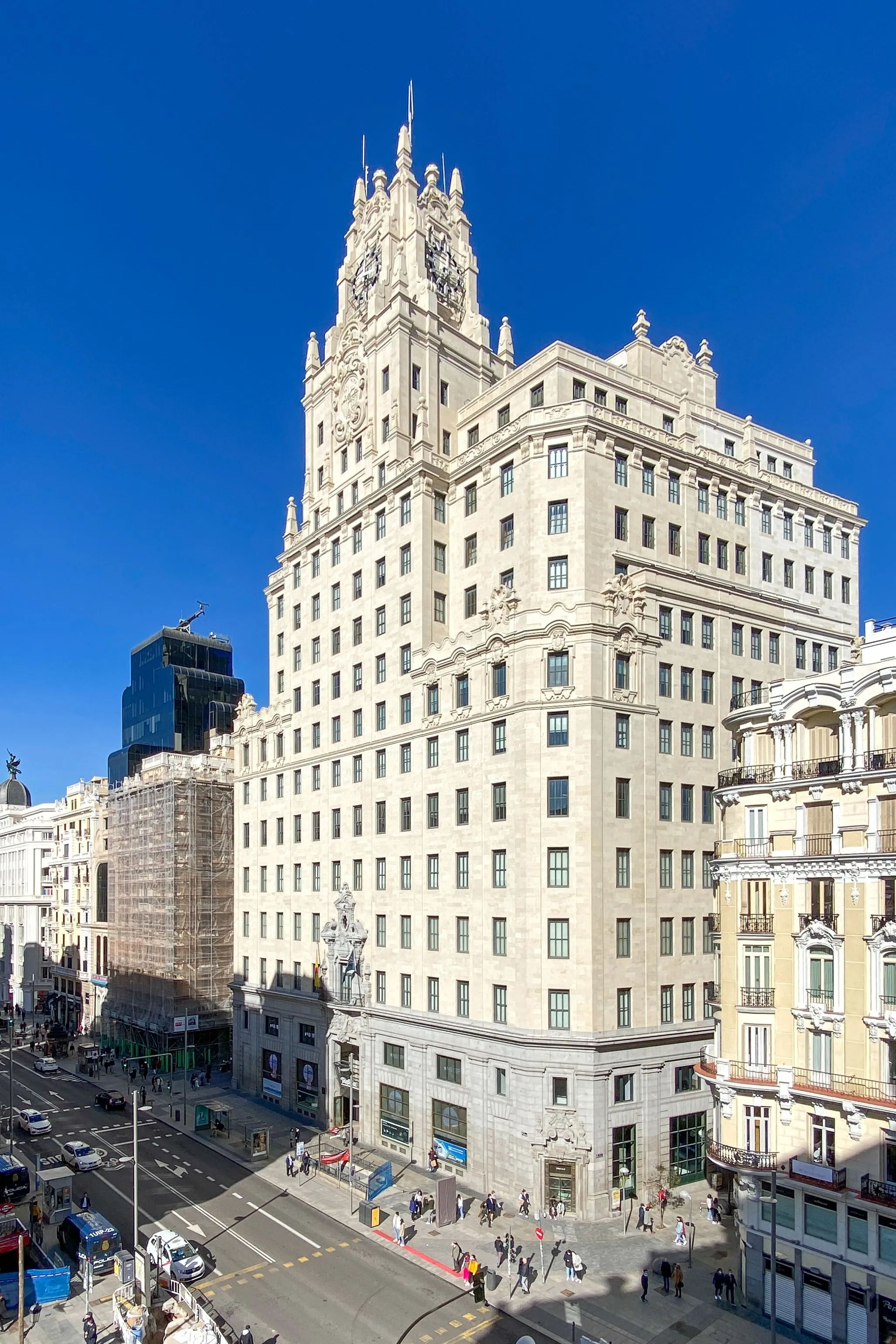 Telefónica Building – перший європейський хмарочос, Мадрид / Фото Wikipedia    Telefónica Building – перший європейський хмарочос, Мадрид / Фото Wikipedia