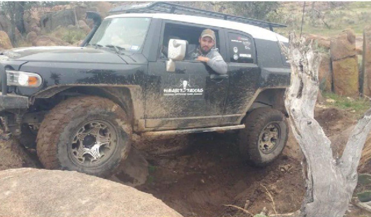 У США чоловік врятував зі снігового полону понад 500 авто У США чоловік врятував зі снігового полону понад 500 авто