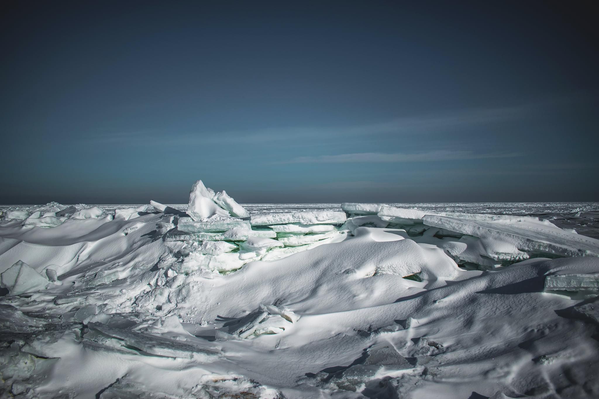 Бердянська затока раптом перетворилася в Арктику: фото