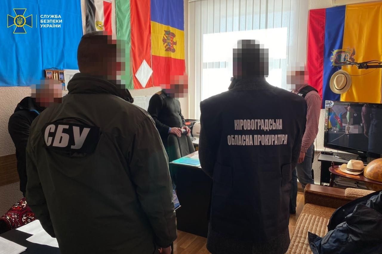 На корупції викрили декана Льотної академії у Кропивницькому: деталі На корупції викрили декана Льотної академії у Кропивницькому: деталі