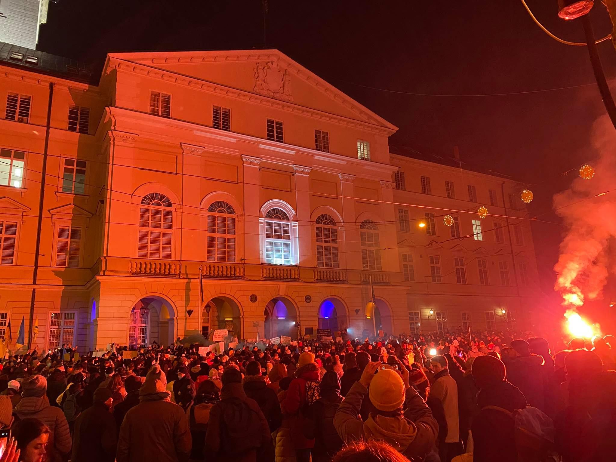 Через вирок Сергію Стерненку в Україні протести – фото, відео Через вирок Сергію Стерненку в Україні протести – фото, відео