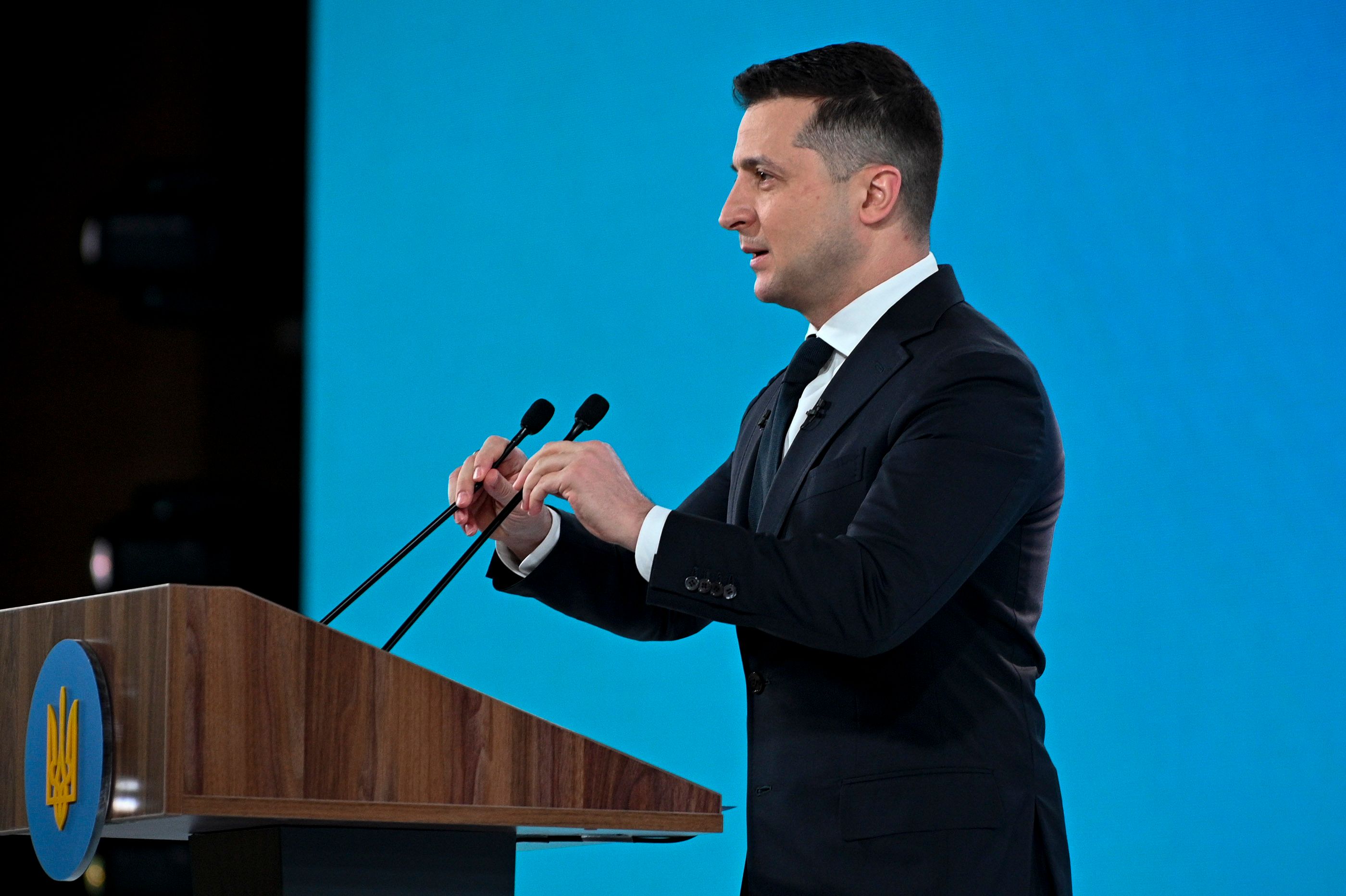 Зеленский подписал закон об обновлении земельного кадастра и границы Зеленский подписал закон об обновлении земельного кадастра и границы