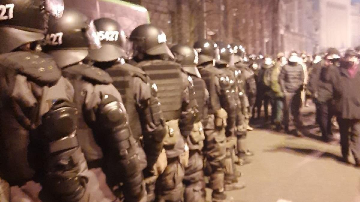 Протести під ОПУ 23 лютого 2020: силовики укріплюють свої сили