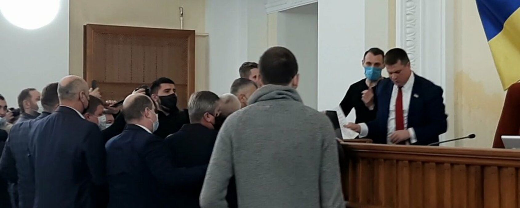 В Харькове депутат назвал Революцию Достоинства госпереворотом В Харькове депутат назвал Революцию Достоинства госпереворотом