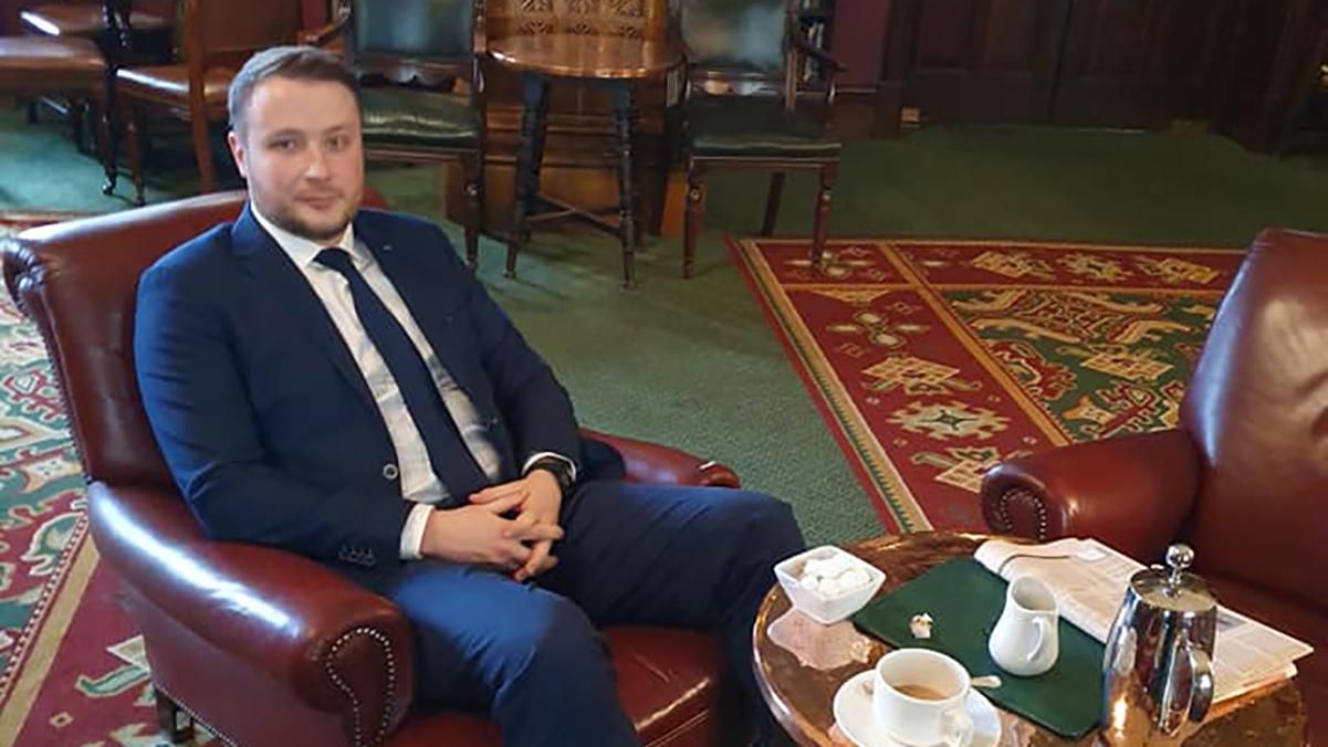 Из-за приговора Стерненко из Офиса Президента уволился один из руководителей Сергей Кошман: детали Из-за приговора Стерненко из Офиса Президента уволился один из руководителей Сергей Кошман: детали