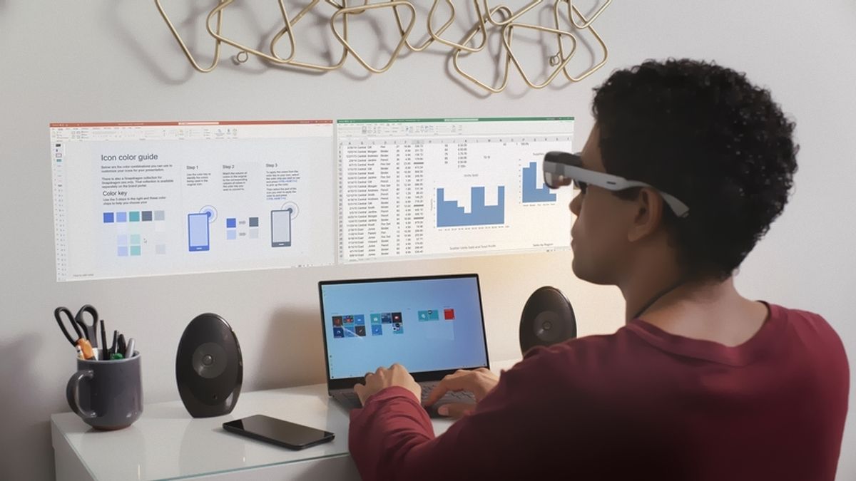 Розумні AR-окуляри від Qualcomm створюють віртуальний екран на стіні