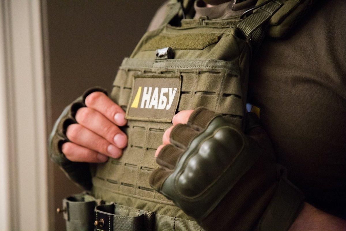 НАБУ проводить перевірки низки Одеських чиновників НАБУ проводить перевірки низки Одеських чиновників