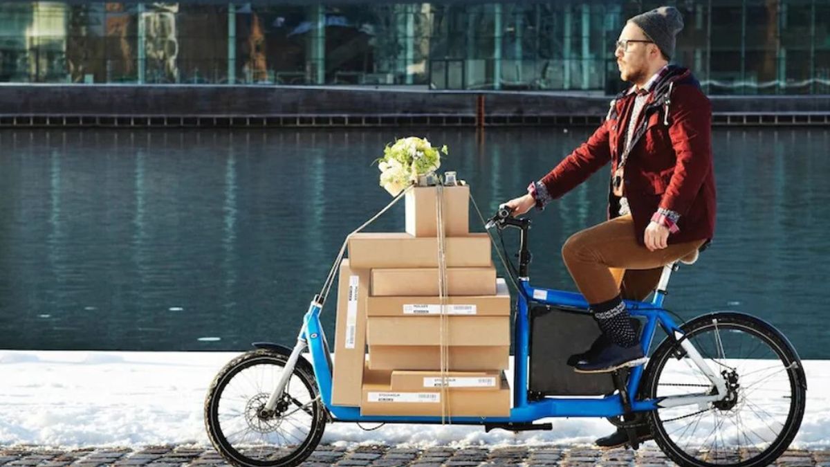 В Киеве IKEA сделала самовывоз платной услугой В Киеве IKEA сделала самовывоз платной услугой