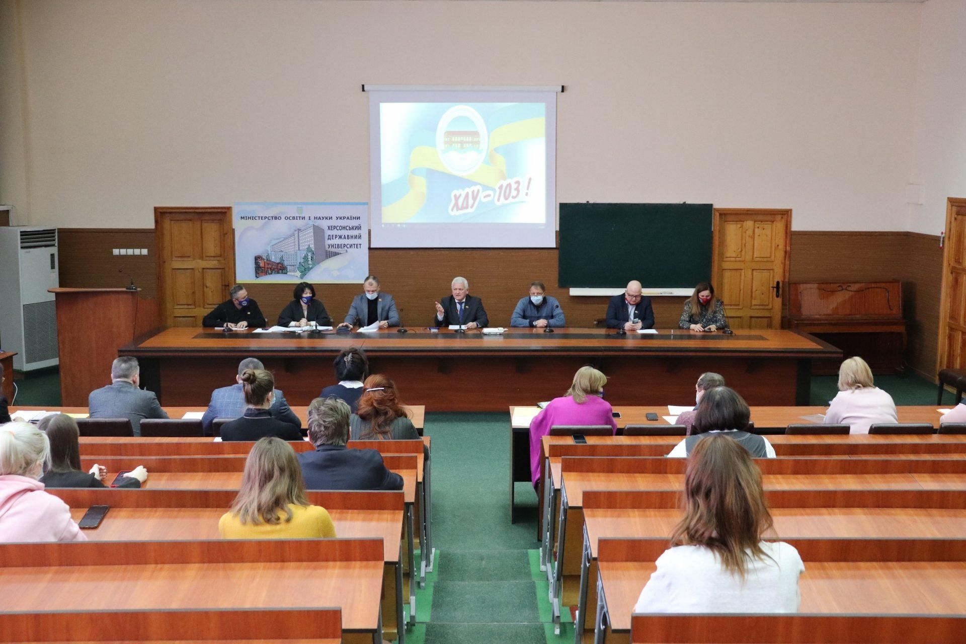 Ректор вуза оплатил долги за обучение студентки-дочери бойца АТО Ректор вуза оплатил долги за обучение студентки-дочери бойца АТО