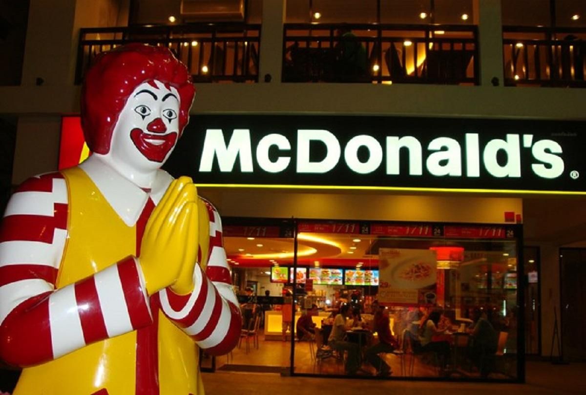 В McDonald's есть секретное подразделение, которое шпионит за людьми