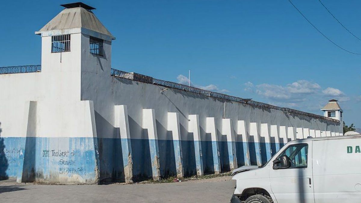 На Гаїті 25 лютого  2021 сталася масова втеча з в'язниці