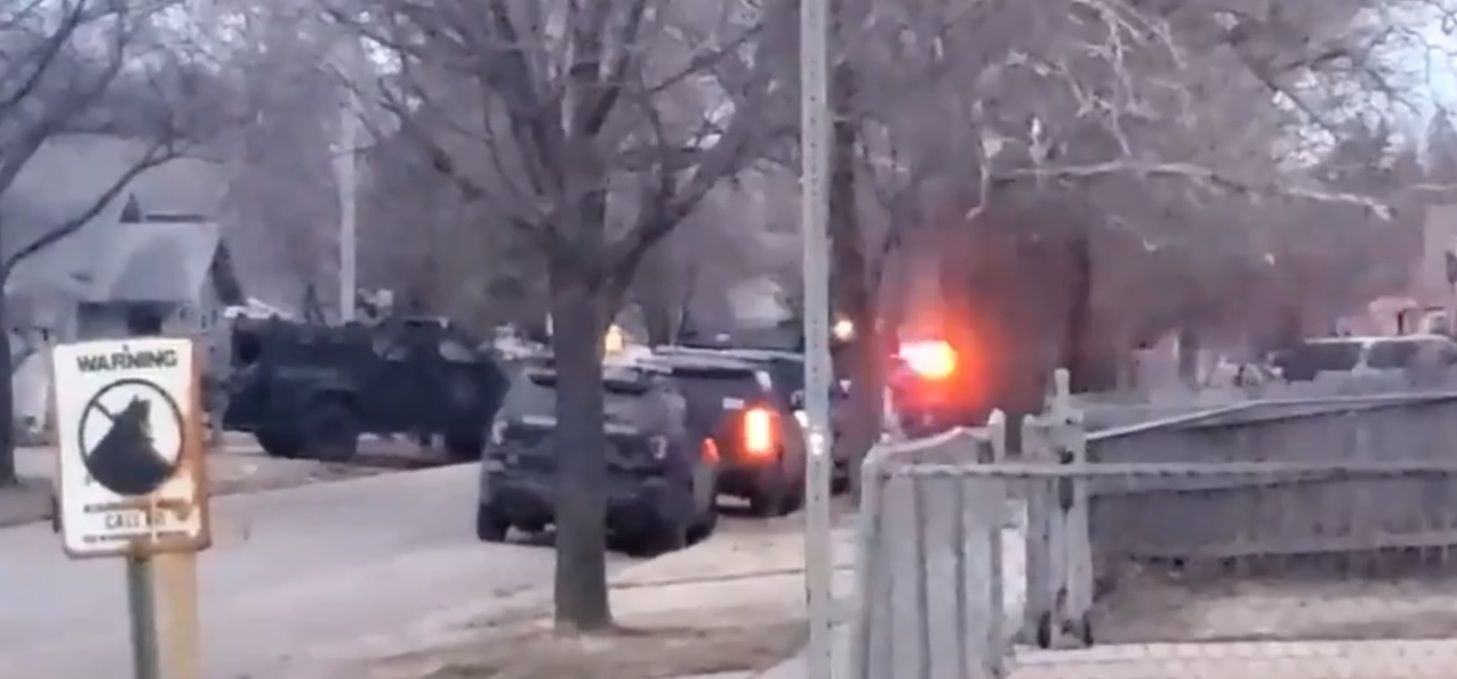 В США трое полицейских подорвались в пустом доме В США трое полицейских подорвались в пустом доме