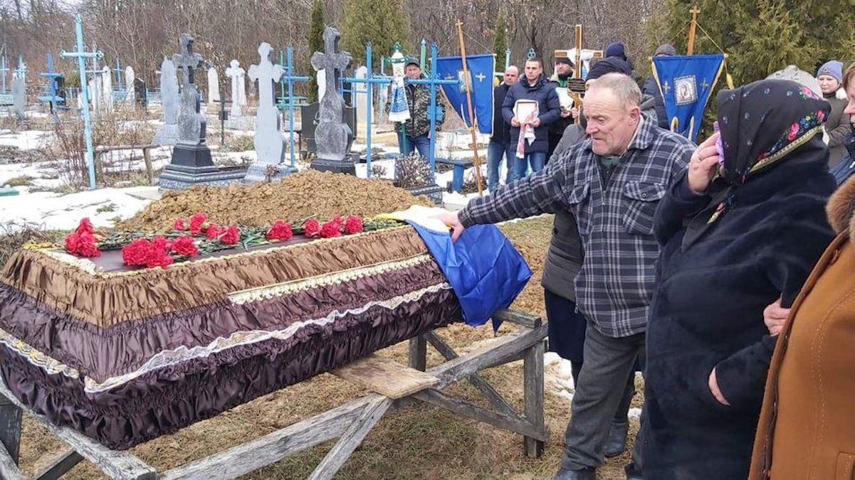 На Вінниччині поховали загиблого на Донбасі українського бійця