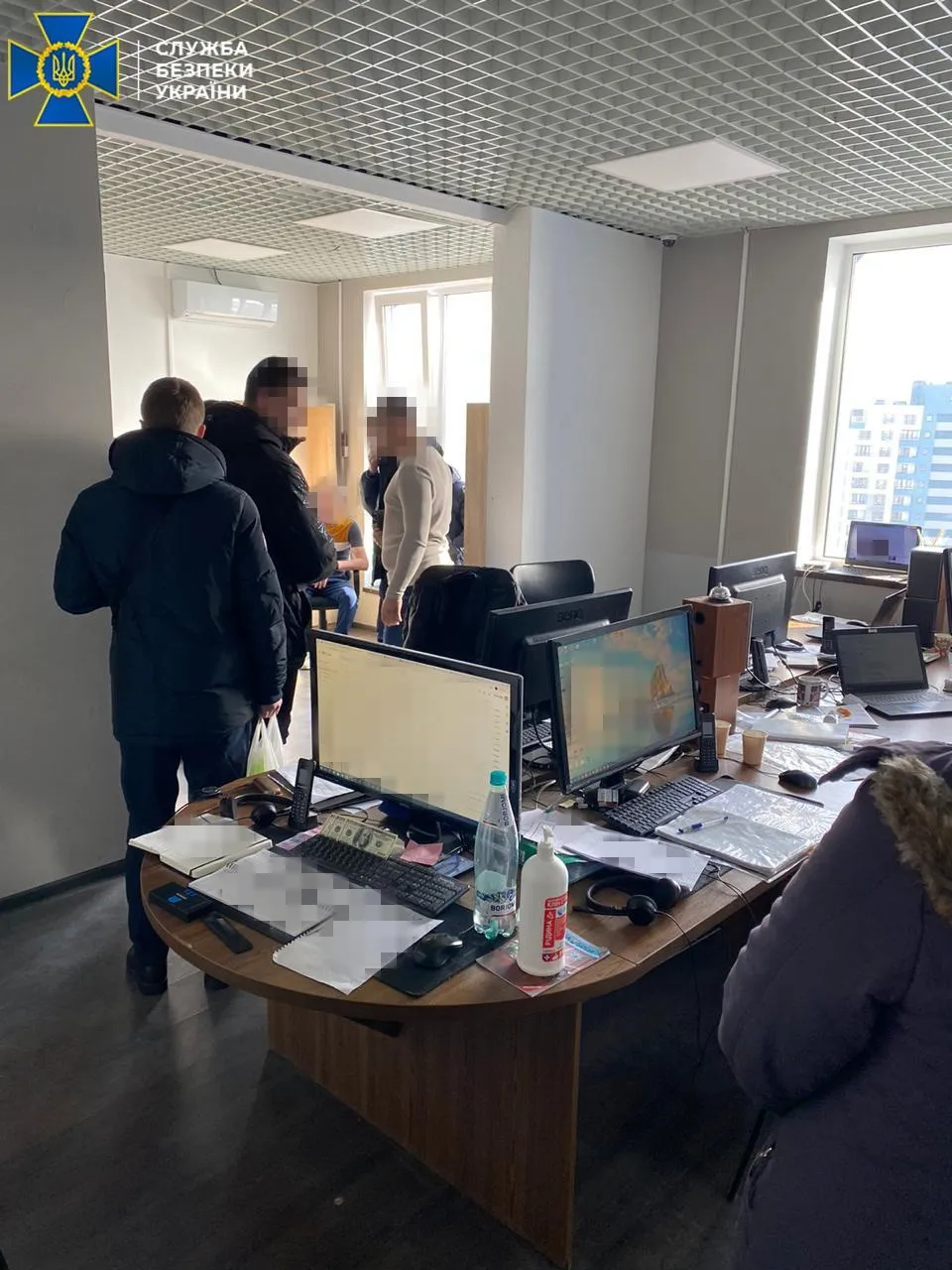 Фото конфіскованої техніки ботоферми Фото конфіскованої техніки ботоферми