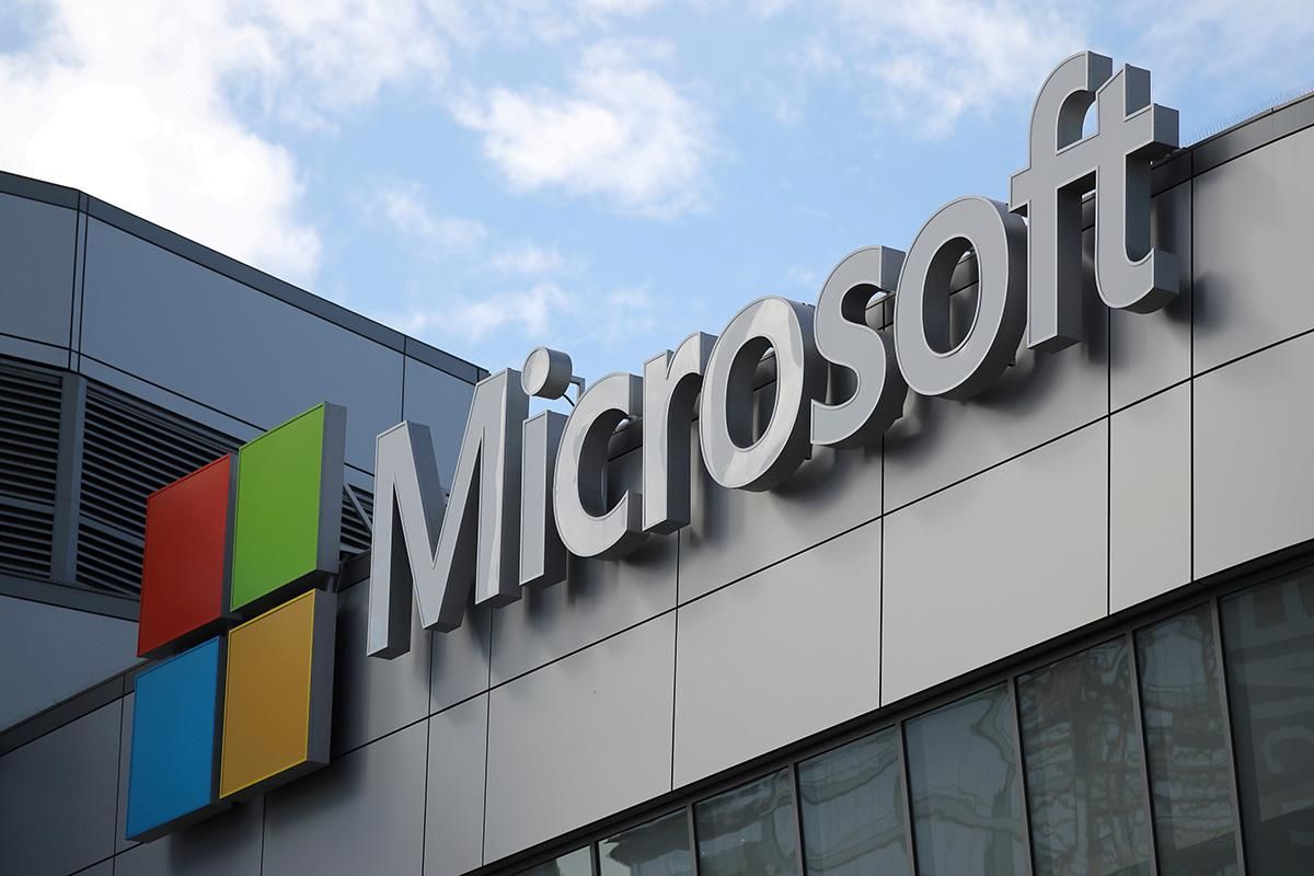 Microsoft виплатять 1200 доларів співробітників, які працюють з дому