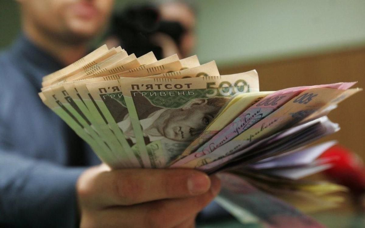 В Україні зросла середня зарплата на 15%