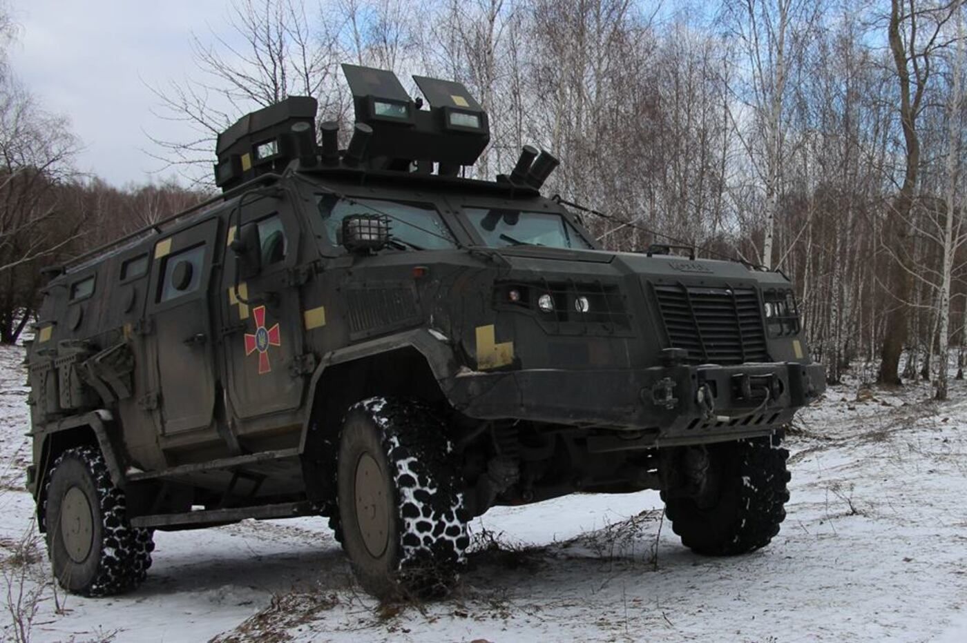 Автомобіль з українськими військовими підірвався на Донбасі
