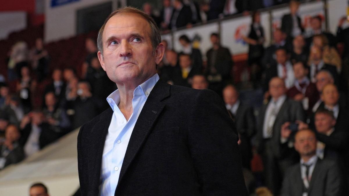 Належать другу: Медведчук каже, ніби не причетний до каналів Козака Належать другу: Медведчук каже, ніби не причетний до каналів Козака