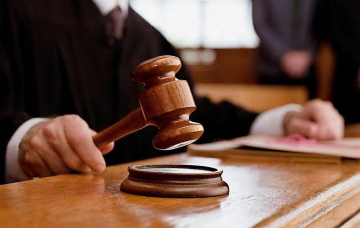 Апелляционный суд остановил рассмотрение дела Приватбанка