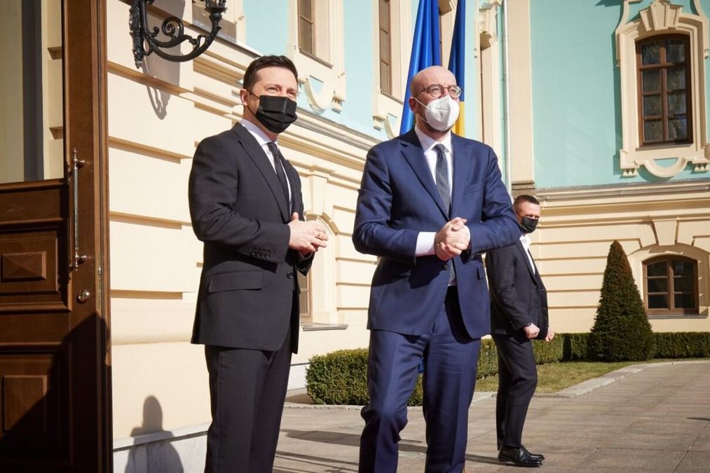 Зеленский об отношениях России и ЕС до деоккупации Крыма и Донбасса Зеленский об отношениях России и ЕС до деоккупации Крыма и Донбасса