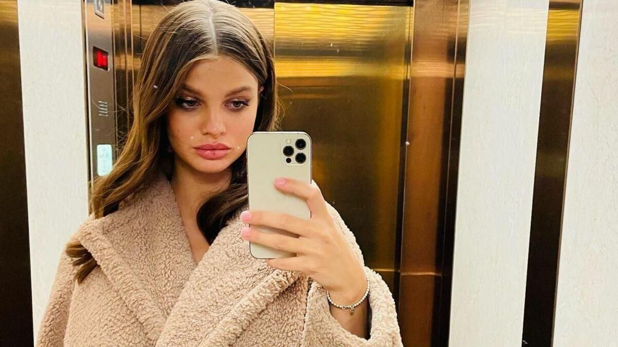 Беременная девушка Макса Михайлюка показала стильный образ фото