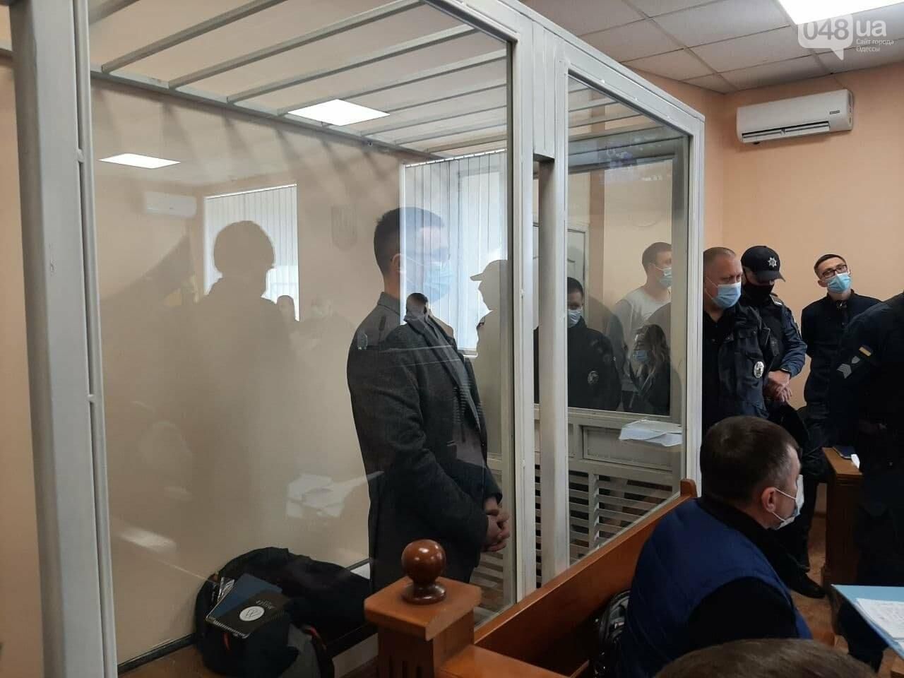 Справа про самозахист: Стерненка 05.03.2021 привезли до суду в Одесі