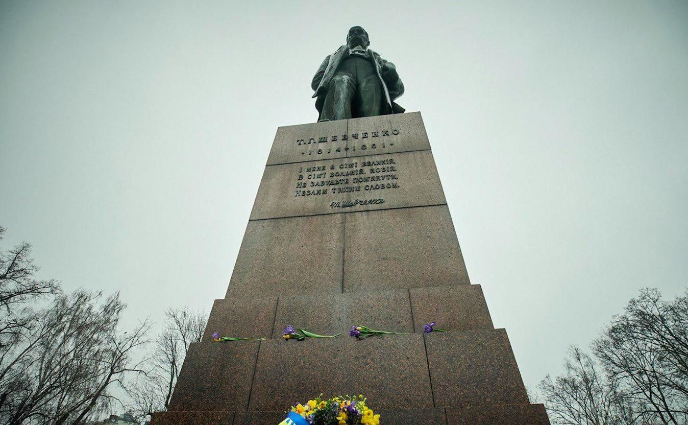 Тарас Шевченко – цікаві факти з життя та біографія Кобзаря Тарас Шевченко – цікаві факти з життя та біографія Кобзаря