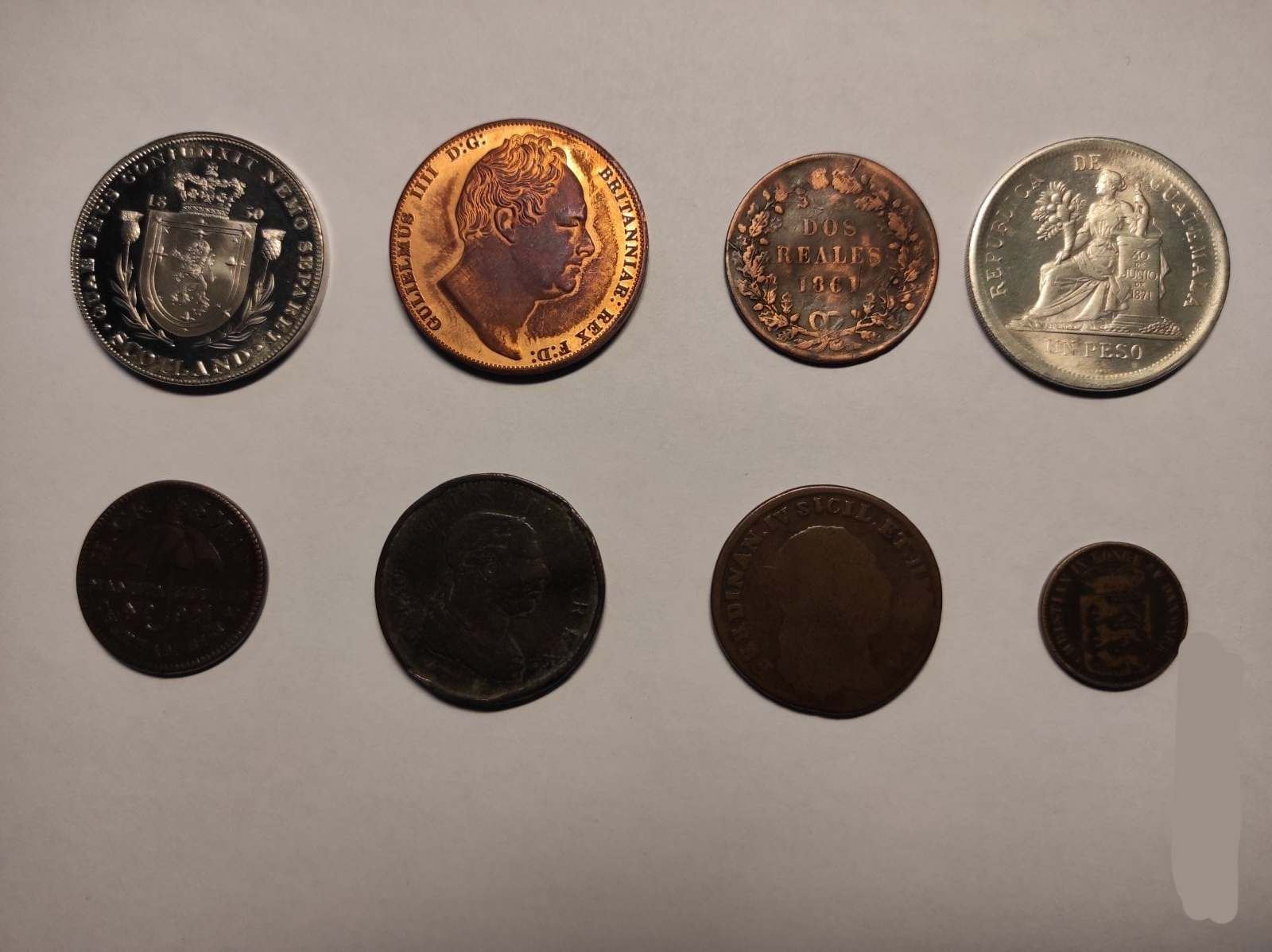 Настоящие сокровища: львовские таможенники изъяли коллекцию старинных монет - фото