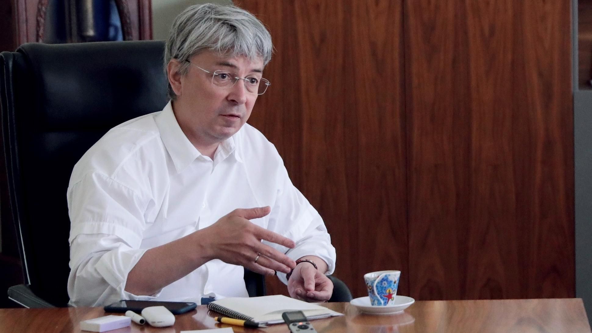 Глава Минкульта Ткаченко назвал совпадением проведения Фестиваля борща в годовщину смерти Сталина Глава Минкульта Ткаченко назвал совпадением проведения Фестиваля борща в годовщину смерти Сталина