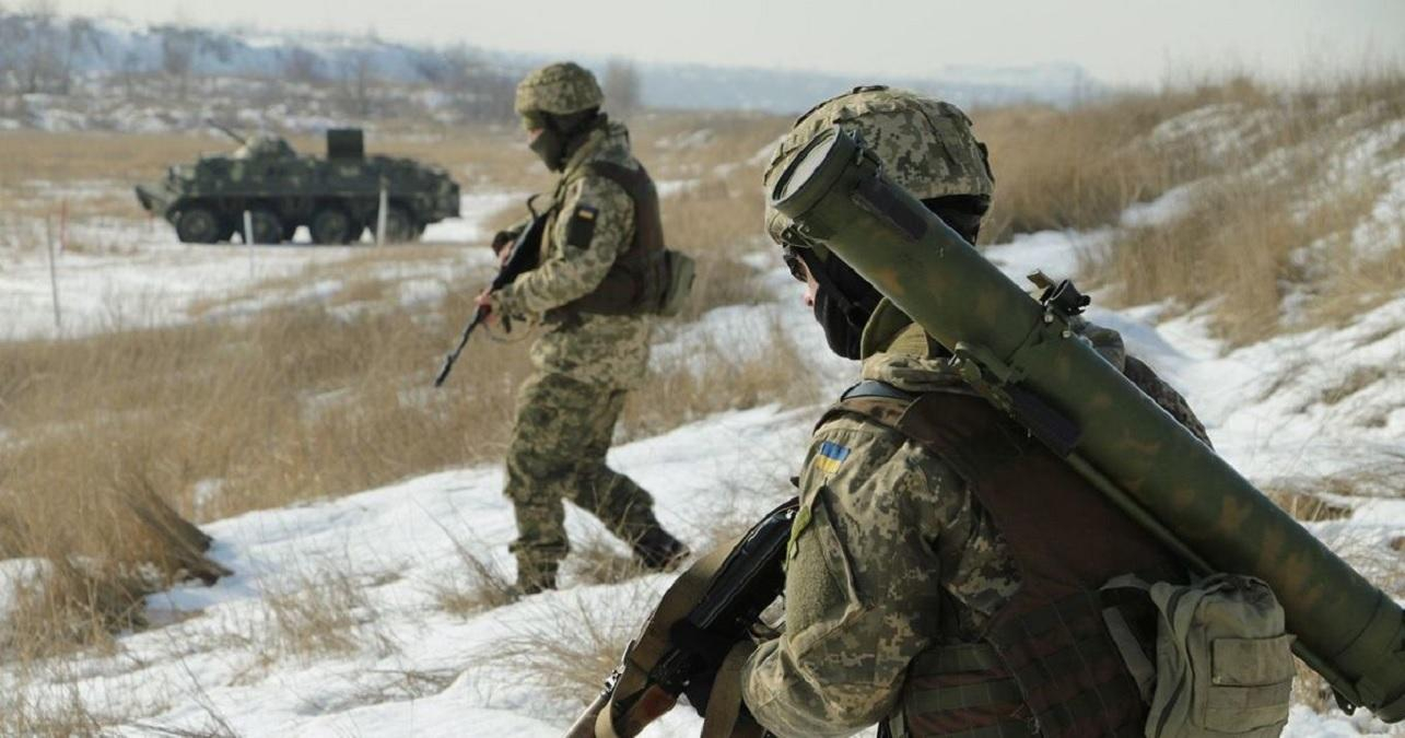 Бойовики ігнорують тишу на Донбасі, поранений у важкому стані