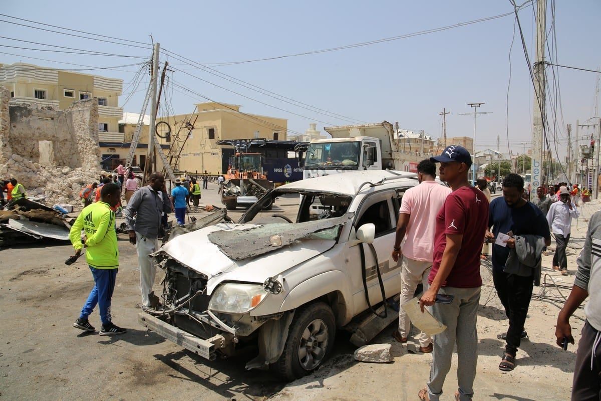 Взрыв в ресторане в Сомали 05.03.2021: десятки погибших - видео