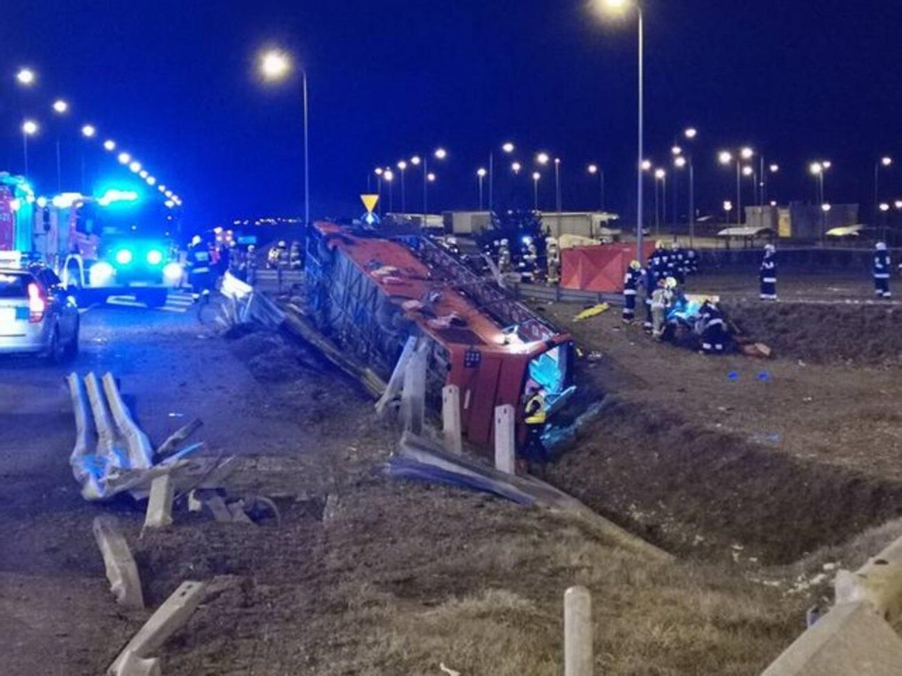 У Польщі допитали другого водія автобуса Познань – Херсон У Польщі допитали другого водія автобуса Познань – Херсон