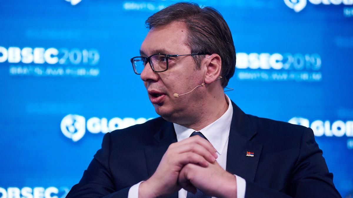 Скандал у Сербії з прослушкою президента набирає обертів: причетне МВС Скандал у Сербії з прослушкою президента набирає обертів: причетне МВС