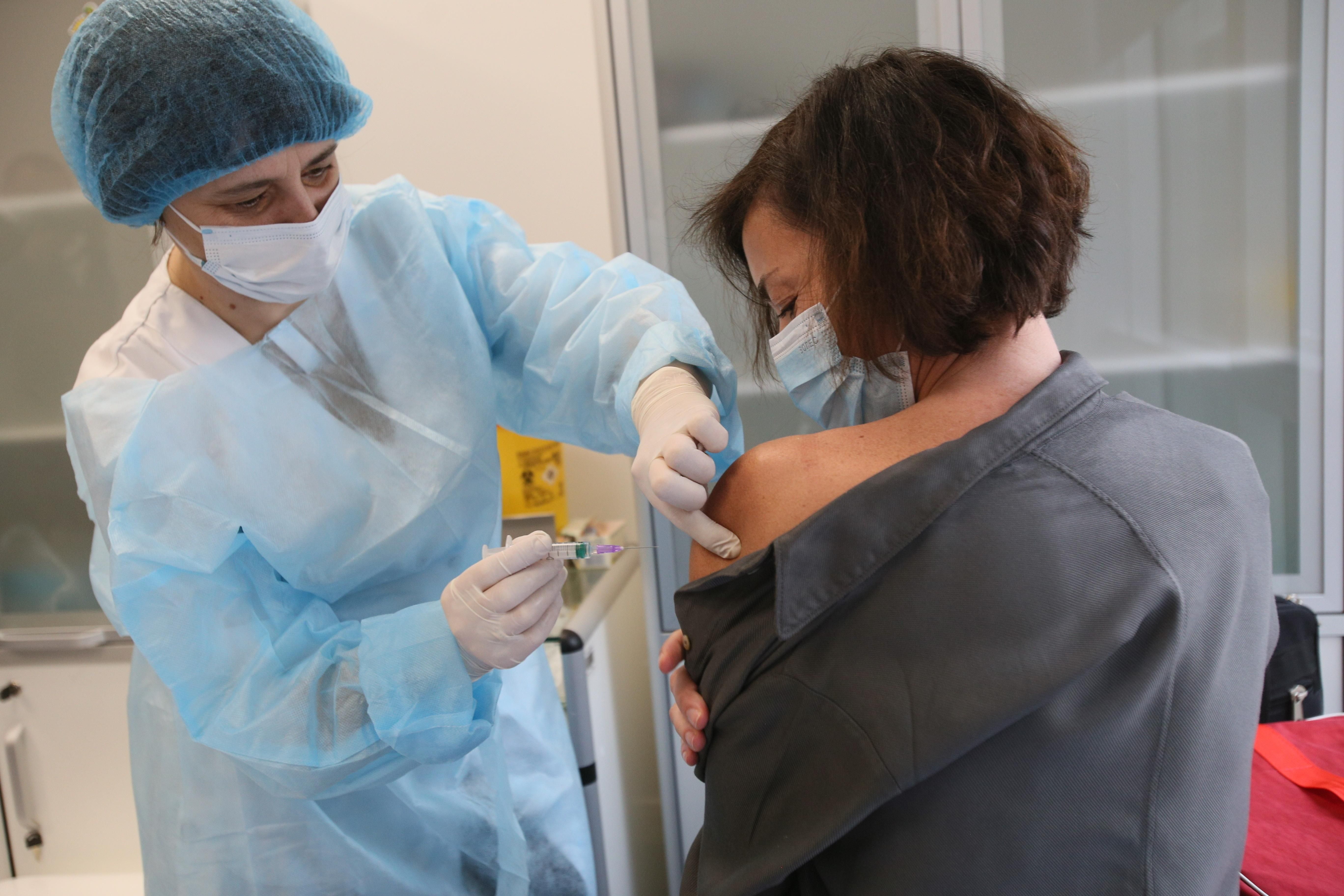 За минулу добу 1 279 українців отримали вакцину від коронавірусу