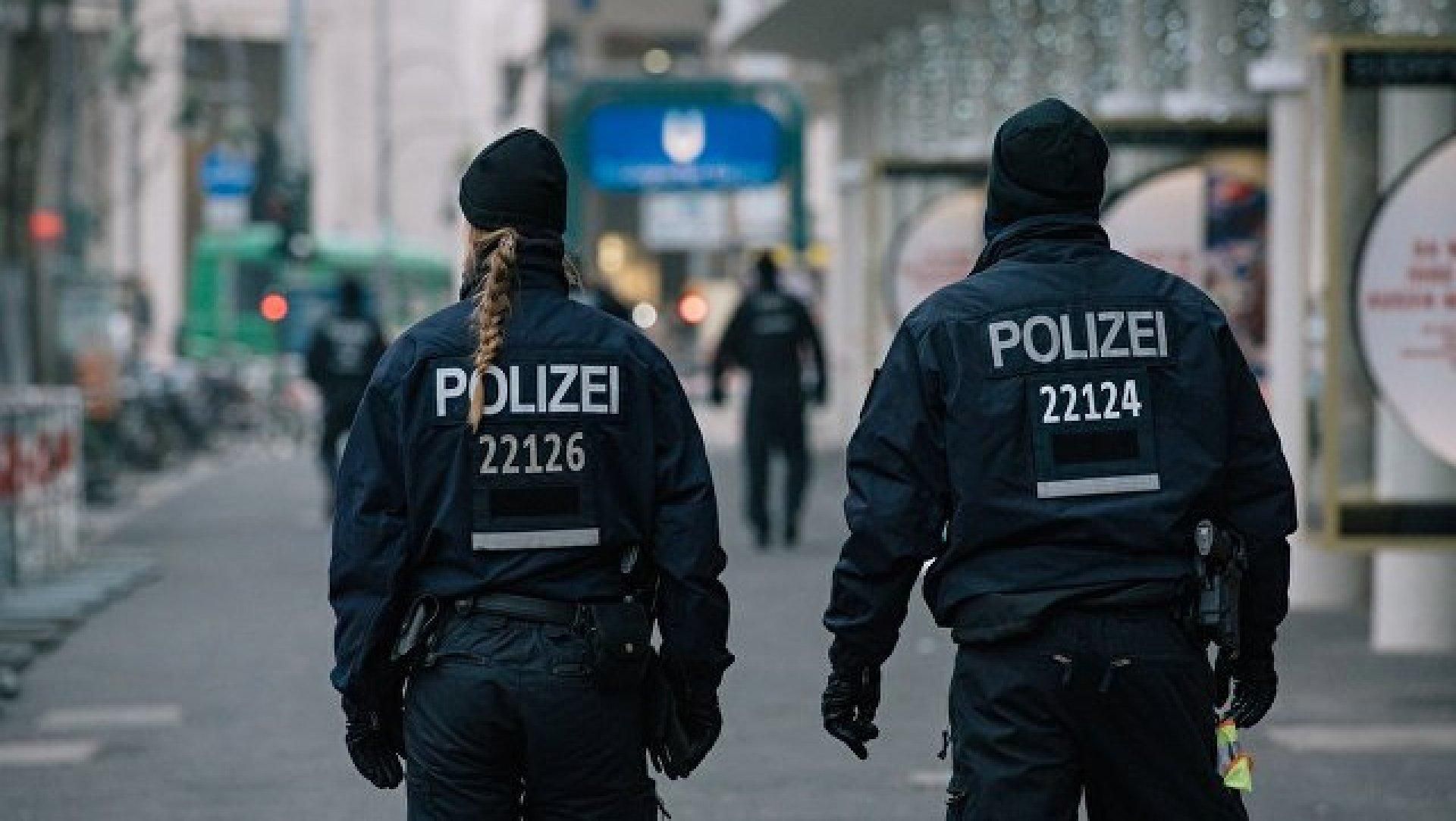 Полиция Цюрихе разогнала феминистическую демонстрацию слезоточивым газом