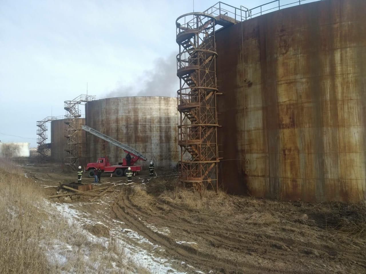 На території заводу Радехівський цукор трапилася пожежа На території заводу Радехівський цукор трапилася пожежа