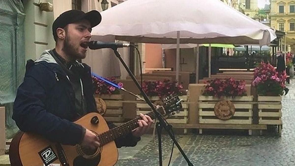 Побитий у Львові за російські пісні музикант – онук народного артиста Побитий у Львові за російські пісні музикант – онук народного артиста