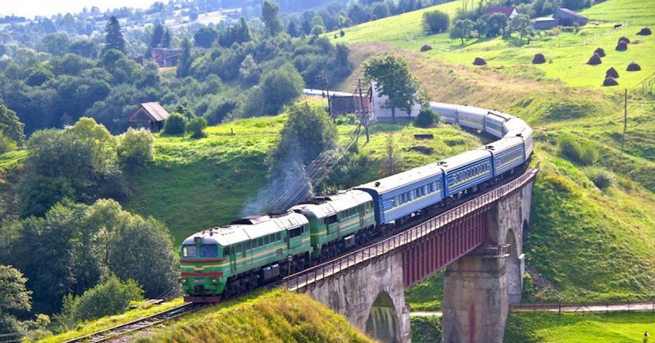 Укрзалізниця виконає додаткові спецрейси до Закарпаття