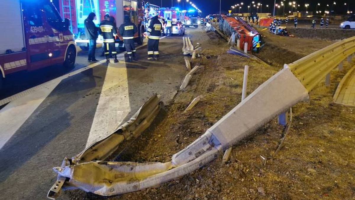 У Польщі 2 постраждалих у ДТП українців відмовлялися лікувати – консул У Польщі 2 постраждалих у ДТП українців відмовлялися лікувати – консул