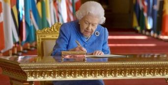 Принца Гаррі звинуватили в руйнуванні сім'ї: реакція Єлизавети ІІ на інтерв'ю онука