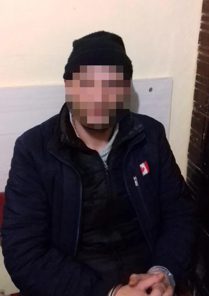 Вкрав 40 тисяч гривень: у Самборі поліцейський випадково затримав грабіжника – фото Вкрав 40 тисяч гривень: у Самборі поліцейський випадково затримав грабіжника – фото