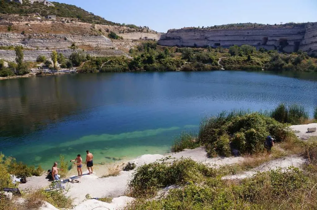 Інкерманське озеро до окупації Інкерманське озеро до окупації