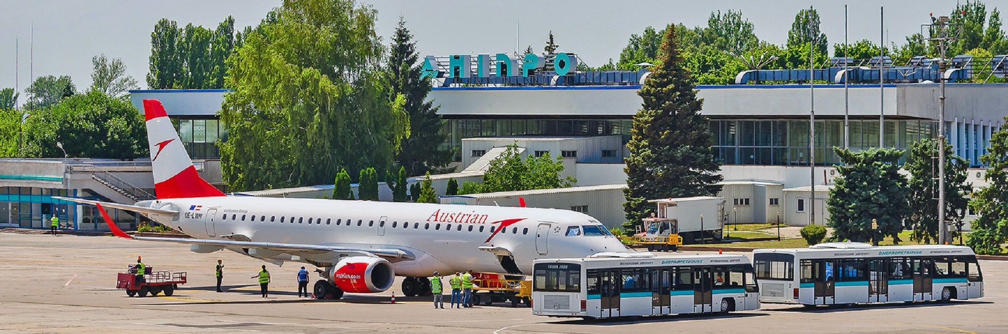 Денис Шмыгаль призвал переименовать аэропорт Днепропетровск