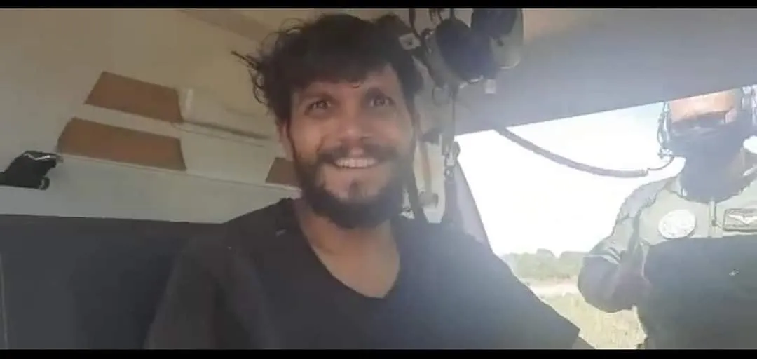 пілот місяць жив у джунглях пілот місяць жив у джунглях