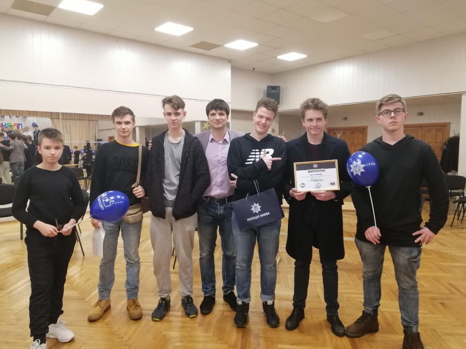 Конфлікт між вчителем Сергієм Берендєєвим і батьком учня у ліцеї Києва Конфлікт між вчителем Сергієм Берендєєвим і батьком учня у ліцеї Києва